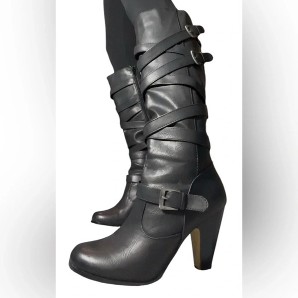 Heeled Boots - Picture 9 of 9